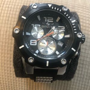New authentic invicta watch